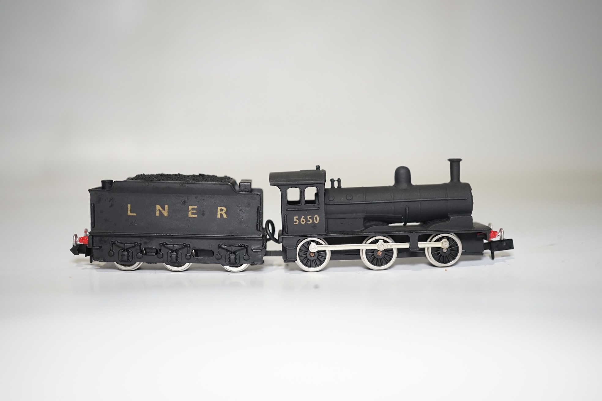 Three boxed Union Mills Models N gauge railway LNER locomotives; a Class J39, 4857, a Class J11, 5314, and a Class J25, 5650. Condition - good.